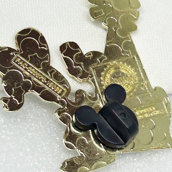 Donald Duck Disney Party Hat Collectible Enamel Pin - Picture 3 of 5